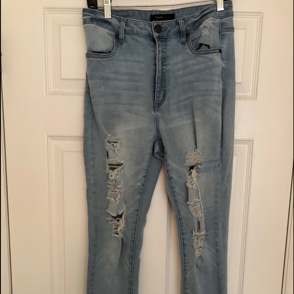 Light wash Ripped Denim Jeans